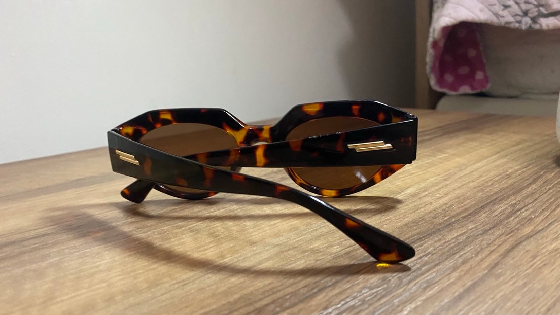 Kahverengi Tokalı Kadın Gözlüğü - Görsel 4