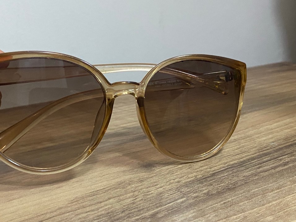 H&M Şeffaf Bej Kadın Güneş Gözlüğü - Görsel 4