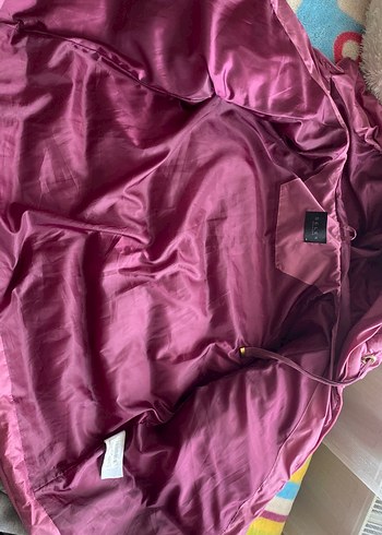 Boynerden Kapüşonlu Şişme Mont  44 Beden - Görsel 4