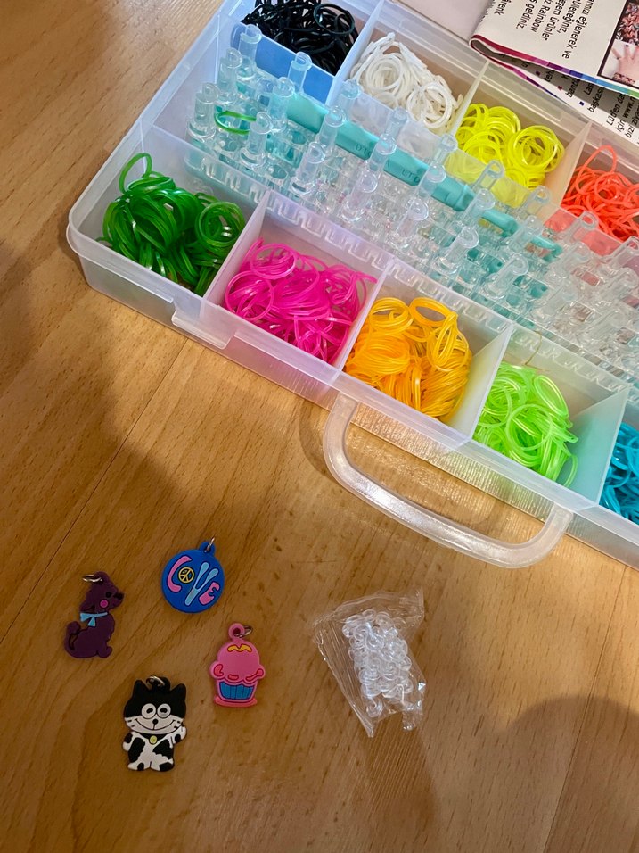 12 Farklı Renkli Bileklik Yapma Seti - Görsel 3