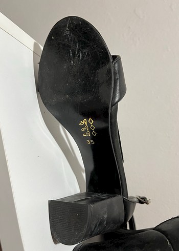 Siyah Tokalı Blok Topuklu Kadın Ayakkabı - Görsel 3