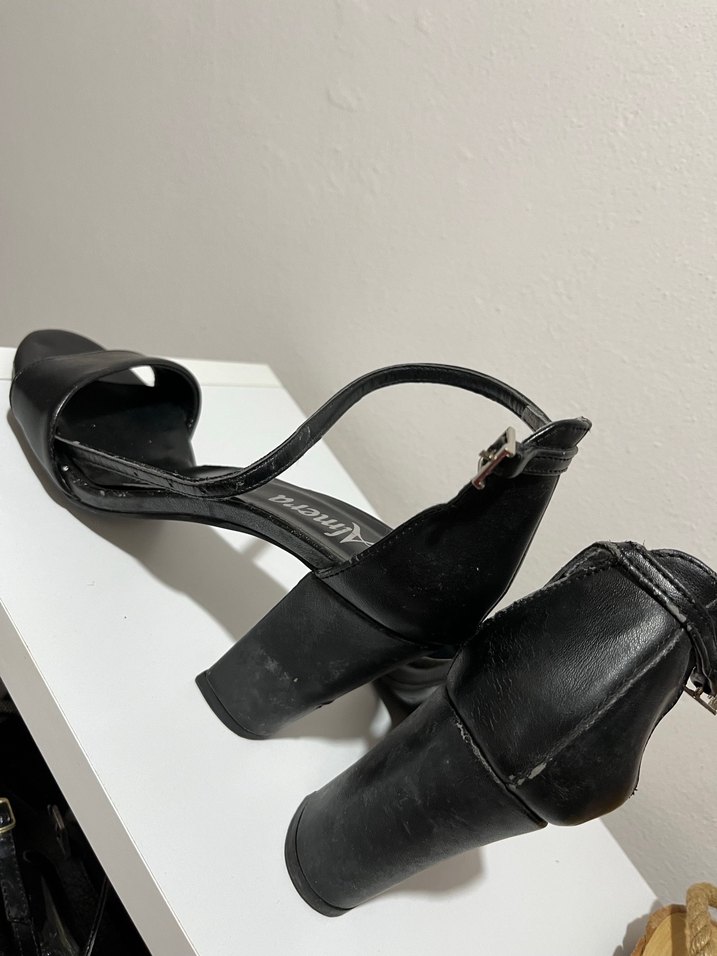 Siyah Tokalı Blok Topuklu Kadın Ayakkabı - Görsel 2