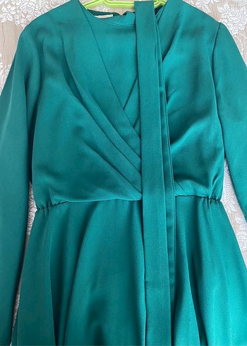 Uzun Kesim Yeşil Kadın Takım Elbise - Görsel 2