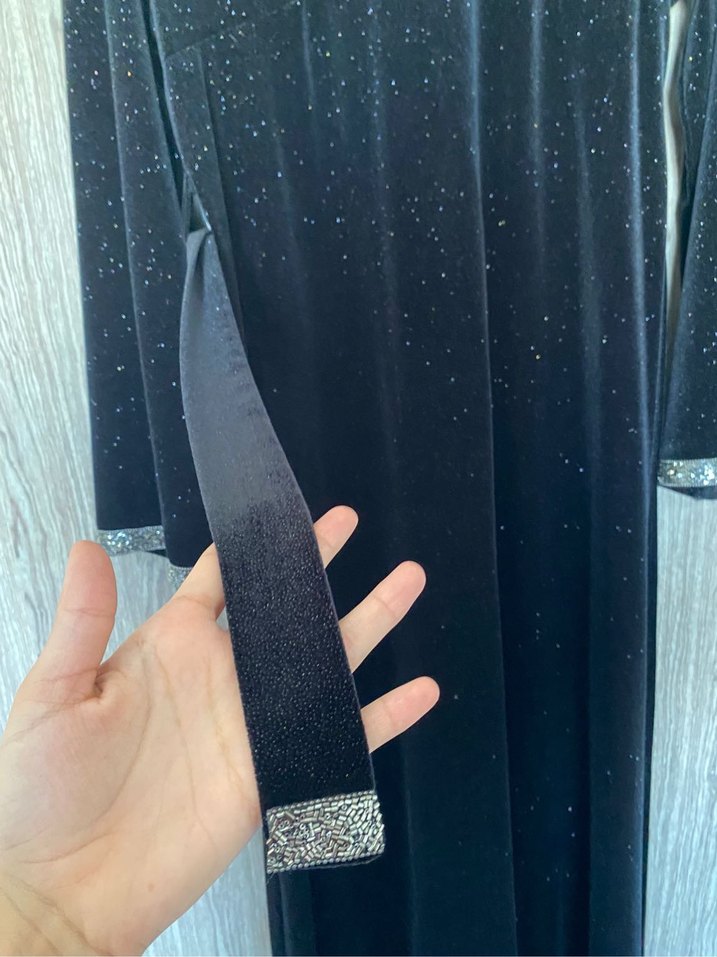 Uzun Siyah Gotik Kadın Elbise - Görsel 3