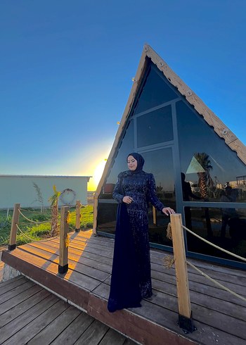 Nakış Detaylı Lacivert Uzun Abiye Elbise - Görsel 3