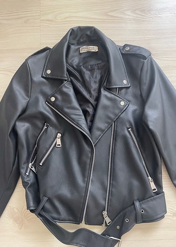 Siyah Kemerli Kısa Deri Biker Ceket Derimont - Görsel 2