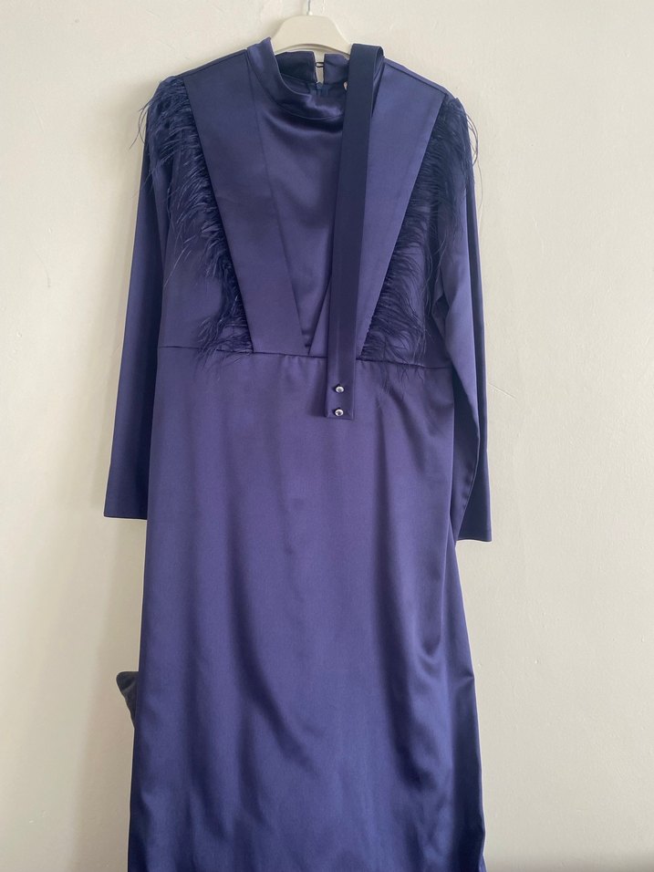 Gece mavisi
 Uzun Parlak Kadın - Görsel 4