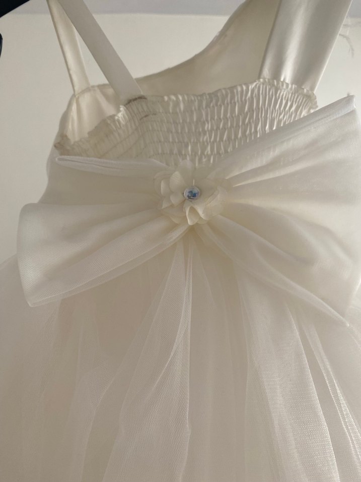 Beyaz Drapeli Klasik Kız Çocuk Abiyesi - Görsel 3