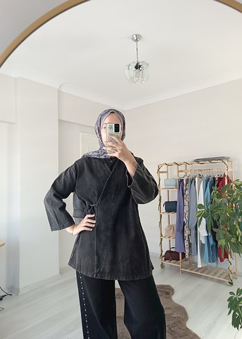 Diğer Yandan Bağlamalı Kot Kimono Füme