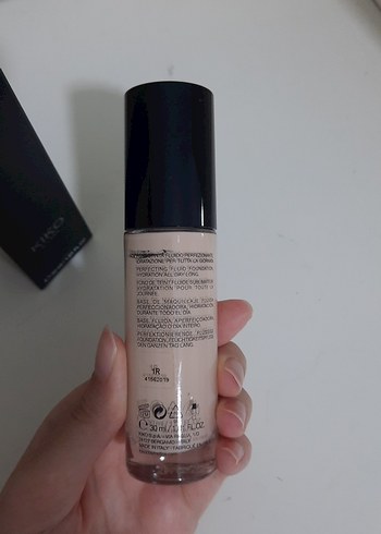Beden KIKO Insta Moisture Fondöten 1R Bej