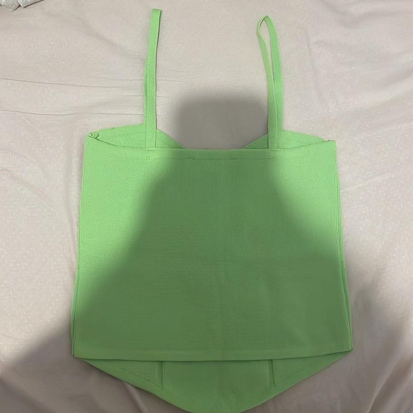 Yeşil İnce Askılı Kadın Crop - Görsel 2