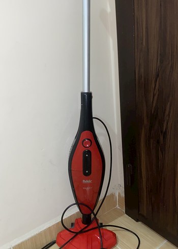 Kırmızı Renkli Elektrikli Süpürge