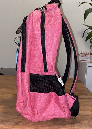Pembe Fermuarlı Kadın Sırt Çantası