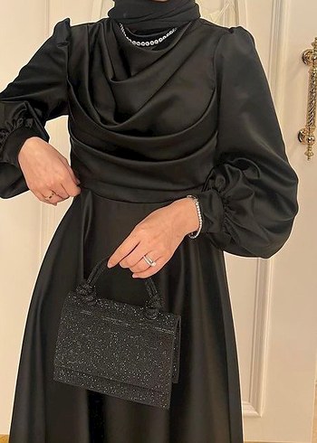 Uzun Siyah Drapeli Kadın Abiye Elbise