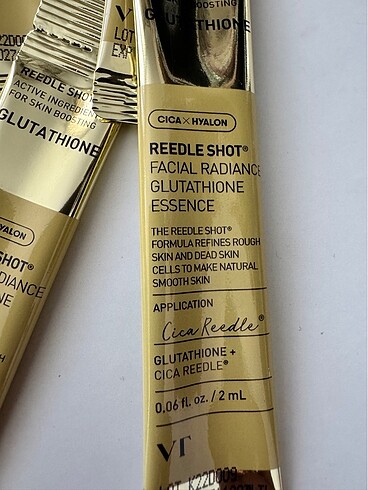 Diğer VT Cosmetics REEDLE SHOT® FACIAL RADIANCE GLUTATHIONE ESSENCE