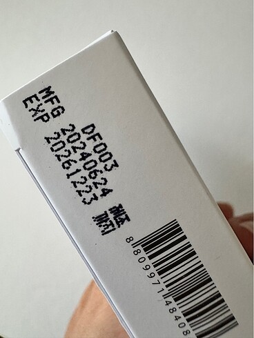 Beden Renk d?Alba Super Moisture Essence Sun Cream