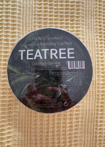 Lindsay Tea Tree Modelling Mask