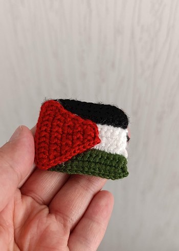 Ikea Renkli Nakışlı Broş