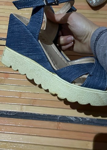 Mavi Denim Dolgu Topuklu Kadın Sandalet - Görsel 2