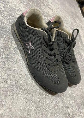 Gri Kadın Spor Ayakkabı - Görsel 2