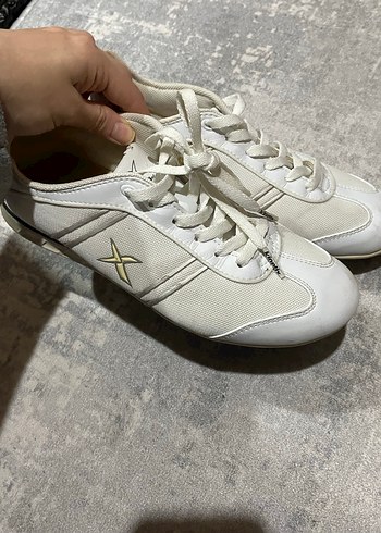 Beyaz Bağcıklı Kadın Spor Ayakkabı - Görsel 2