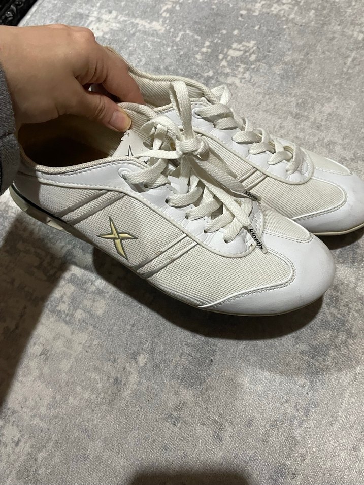 Beyaz Bağcıklı Kadın Spor Ayakkabı - Görsel 2