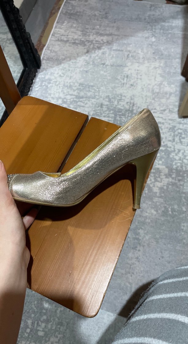 Topuklu ayakkabı - Görsel 2