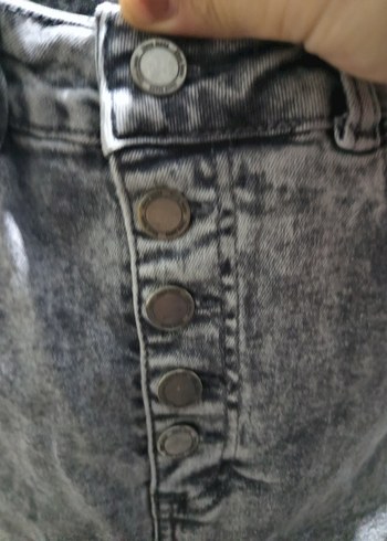 Gri Batik Desenli Düğmeli Kadın Jean - Görsel 3