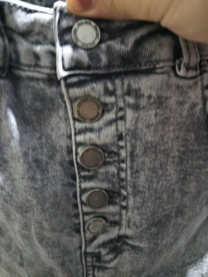 Gri Batik Desenli Düğmeli Kadın Jean - Görsel 3