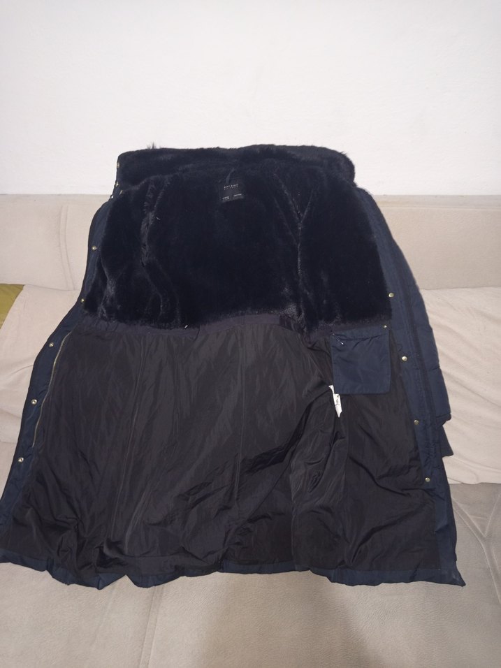 Siyah Kadın Uzun Kürklü Kışlık Mont - Görsel 2