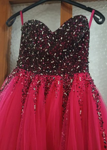 Pullu Straplez Uzun Pembe Nişan Elbisesi - Görsel 3