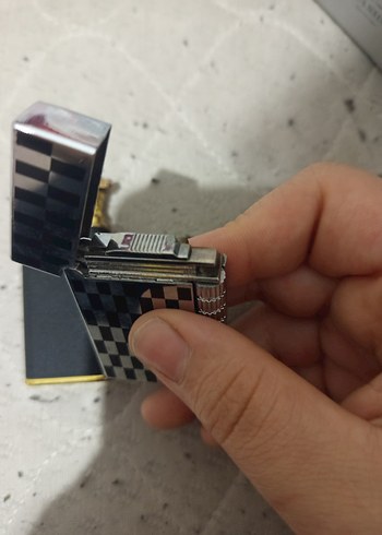 Siyah ve Gümüş Renkli Çakmak Seti - Görsel 3