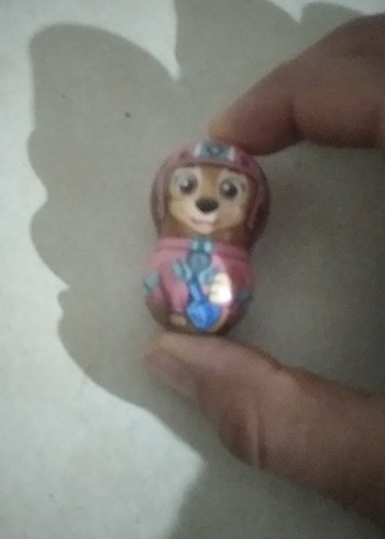 Pastel Renkli Bej Aksiyon Figürü