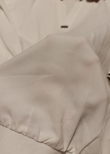 Gri Detaylı Beyaz Kadın bluz - Görsel 4