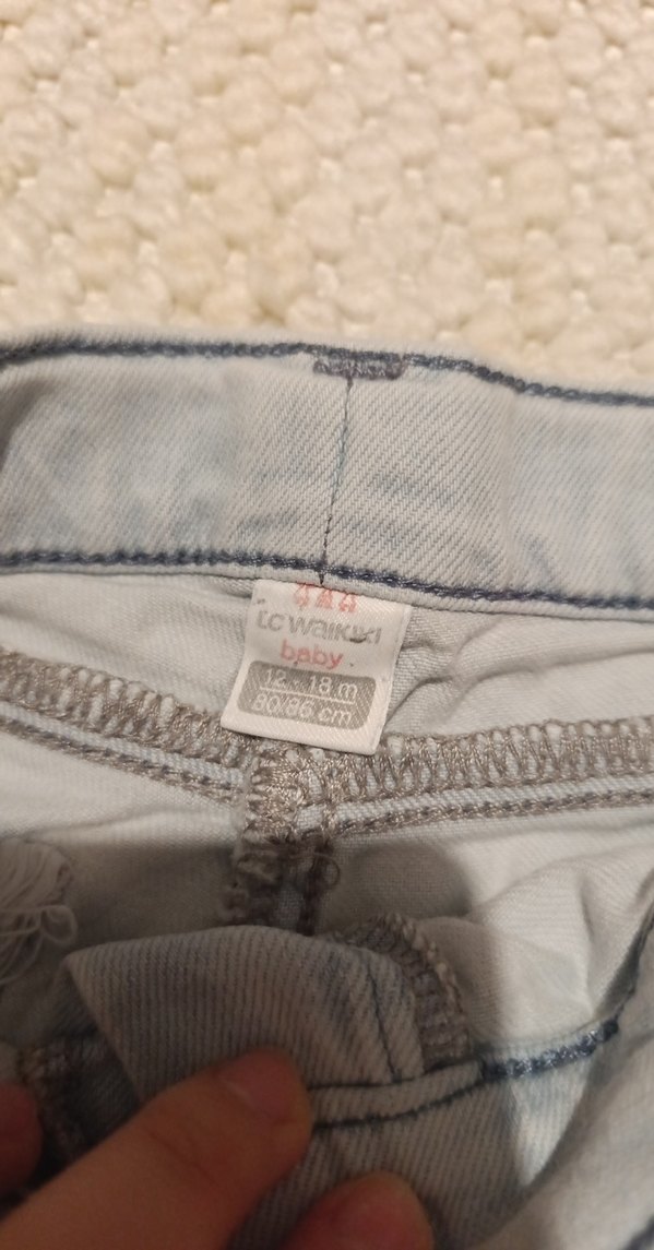 Nakışlı Düğmeli Gri Kız Denim Şort - Görsel 4