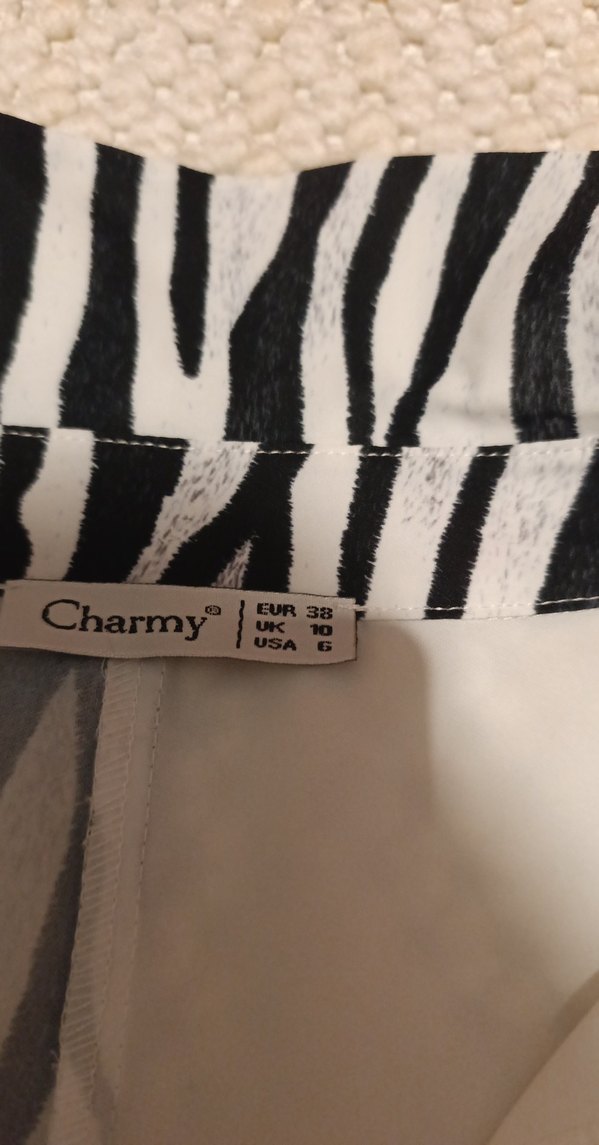 Kadın Beyaz Gri Zebra Desenli Uzun Kollu Gömlek bluz - Görsel 4