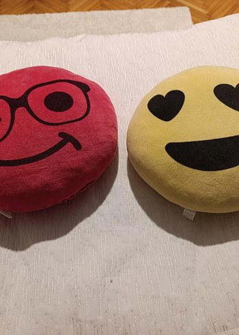 Renkli Emoji ve Figürlü Peluş Oyuncaklar - Görsel 2