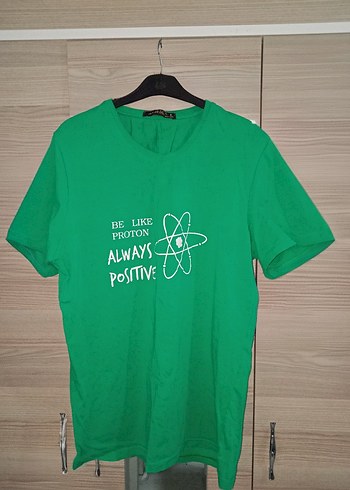 Kırmızı Kadın tişört Yeşil unisex tişört - Görsel 2