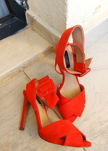 Kırmızı Süet Dolgu Topuklu Kadın Sandalet - Görsel 2