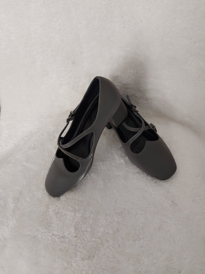 Gri Tokalı Kadın Topuklu Klasik Ayakkabı - Görsel 2