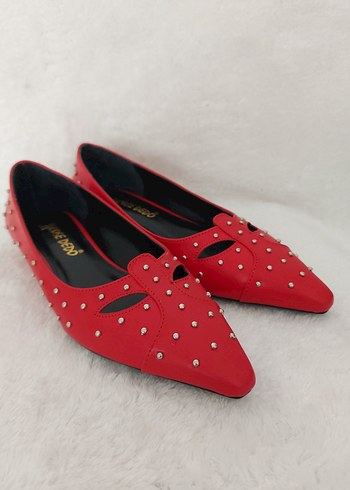 Kırmızı Boncuk Detaylı Kadın Babet - Görsel 2