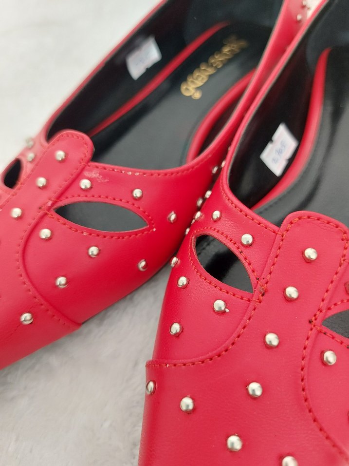 Kırmızı Boncuk Detaylı Kadın Babet - Görsel 3