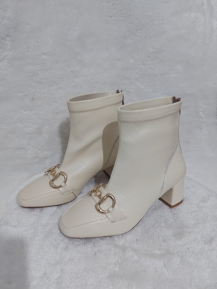 Laminta Krem Modern Klasik Topuklu Bot - Görsel 2