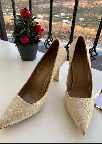 Bej Yılan Desenli Dantel Detaylı Stiletto - Görsel 5