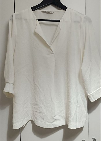 Kadın Beyaz V Yaka Gömlek - Görsel 2