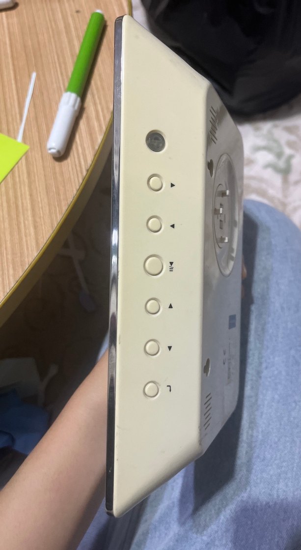 Gri Çerçeveli Dijital Monitör Slayt Sunucusu - Görsel 5