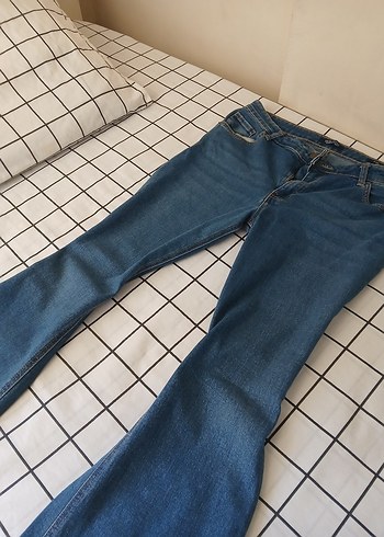 LC Waikiki Mavi Bol Kesim/İspanyol Paça Kadın Kot Pantolon