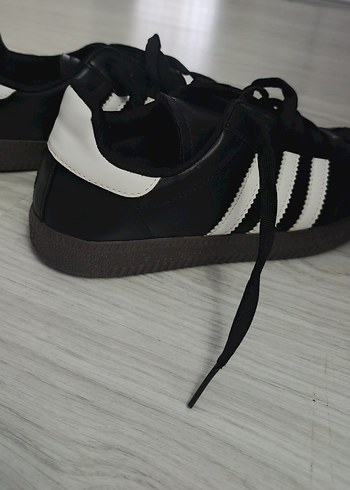 Siyah Beyaz Kadın Spor Ayakkabı - Görsel 2