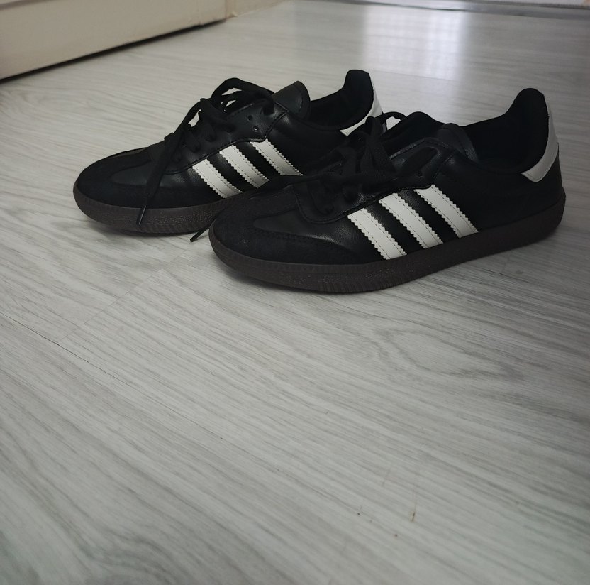 Siyah Beyaz Kadın Spor Ayakkabı - Görsel 3