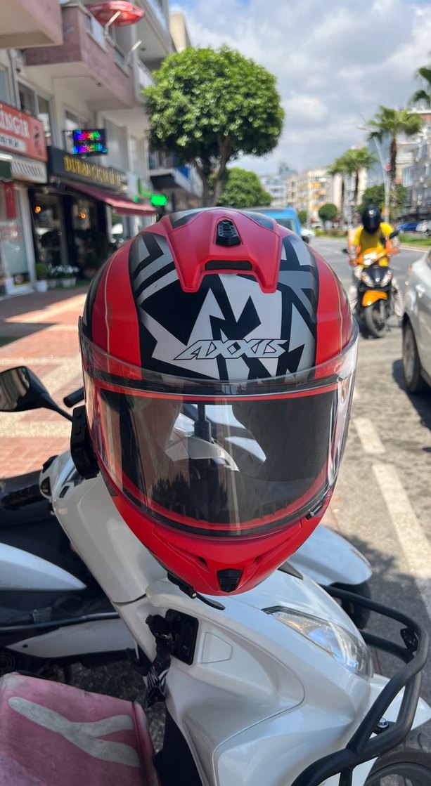 Renkli Baskılı AXSiS Motosiklet Kaskı - Görsel 2